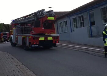 Weitere Wehren treffen ein